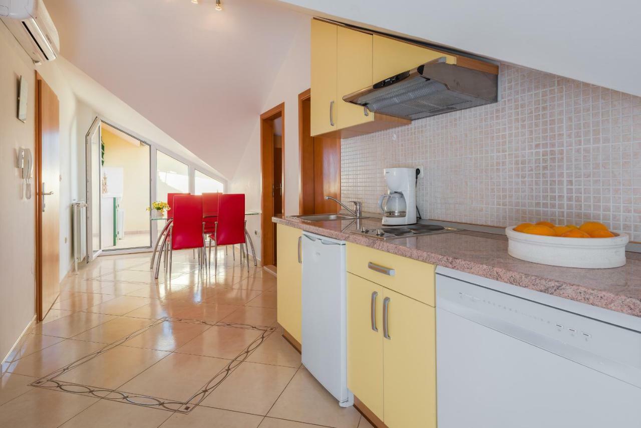 Apartments Villa Vallum Bol Ngoại thất bức ảnh