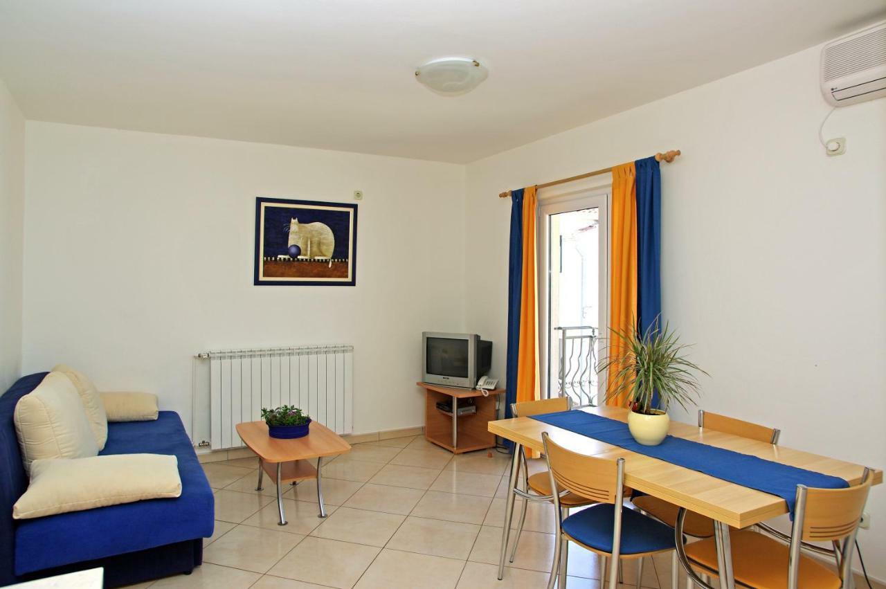 Apartments Villa Vallum Bol Ngoại thất bức ảnh